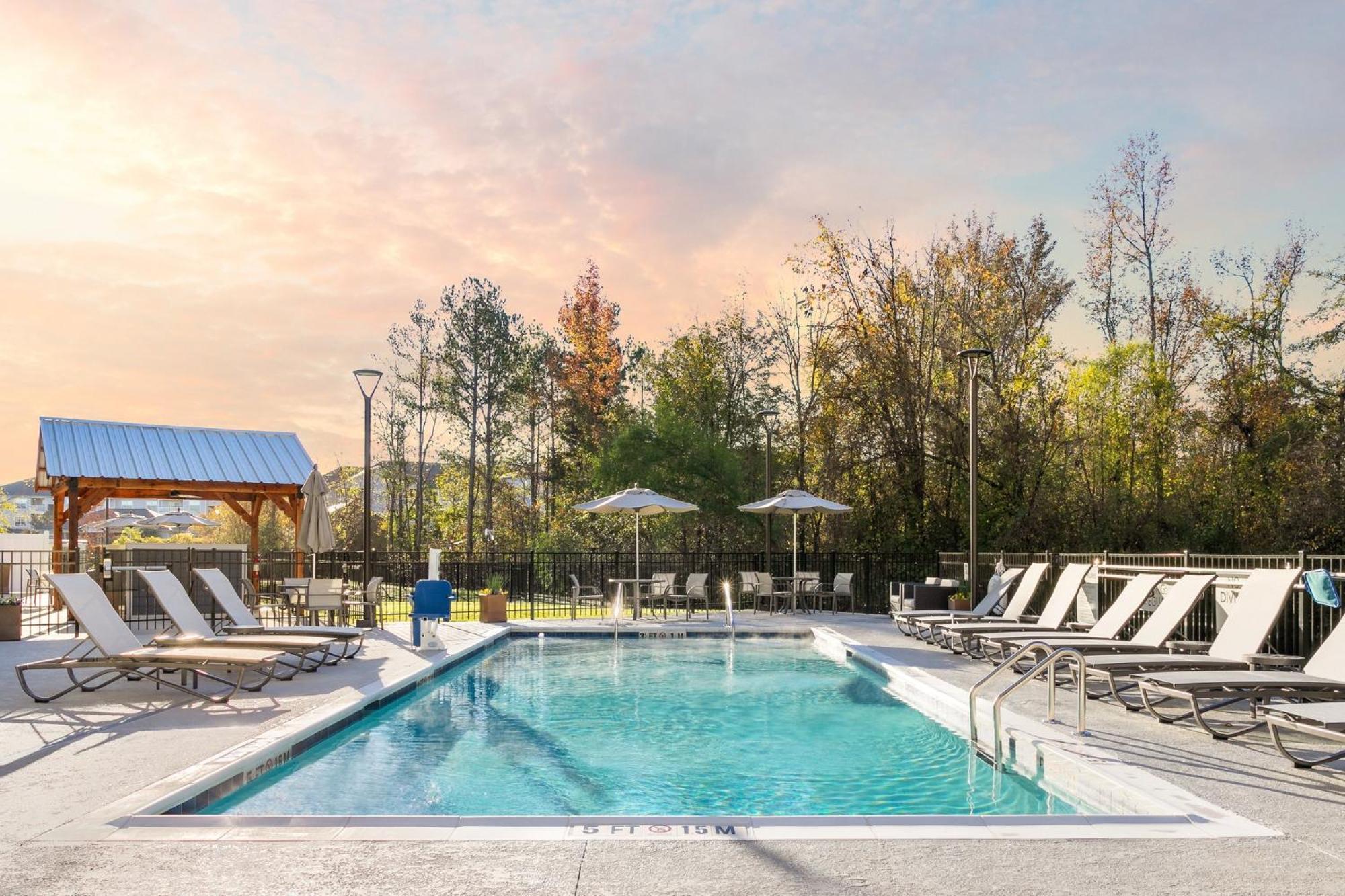 Holiday Inn Express Chattanooga - Hamilton Place Buitenkant foto